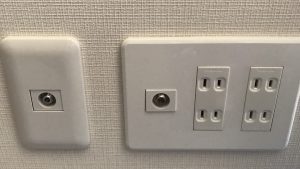 他の部屋でもテレビが見たい！テレビ端子の増設工事をしよう
