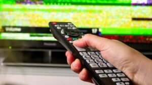 テレビにノイズが急に発生！原因と自分でできる対処法を徹底解説