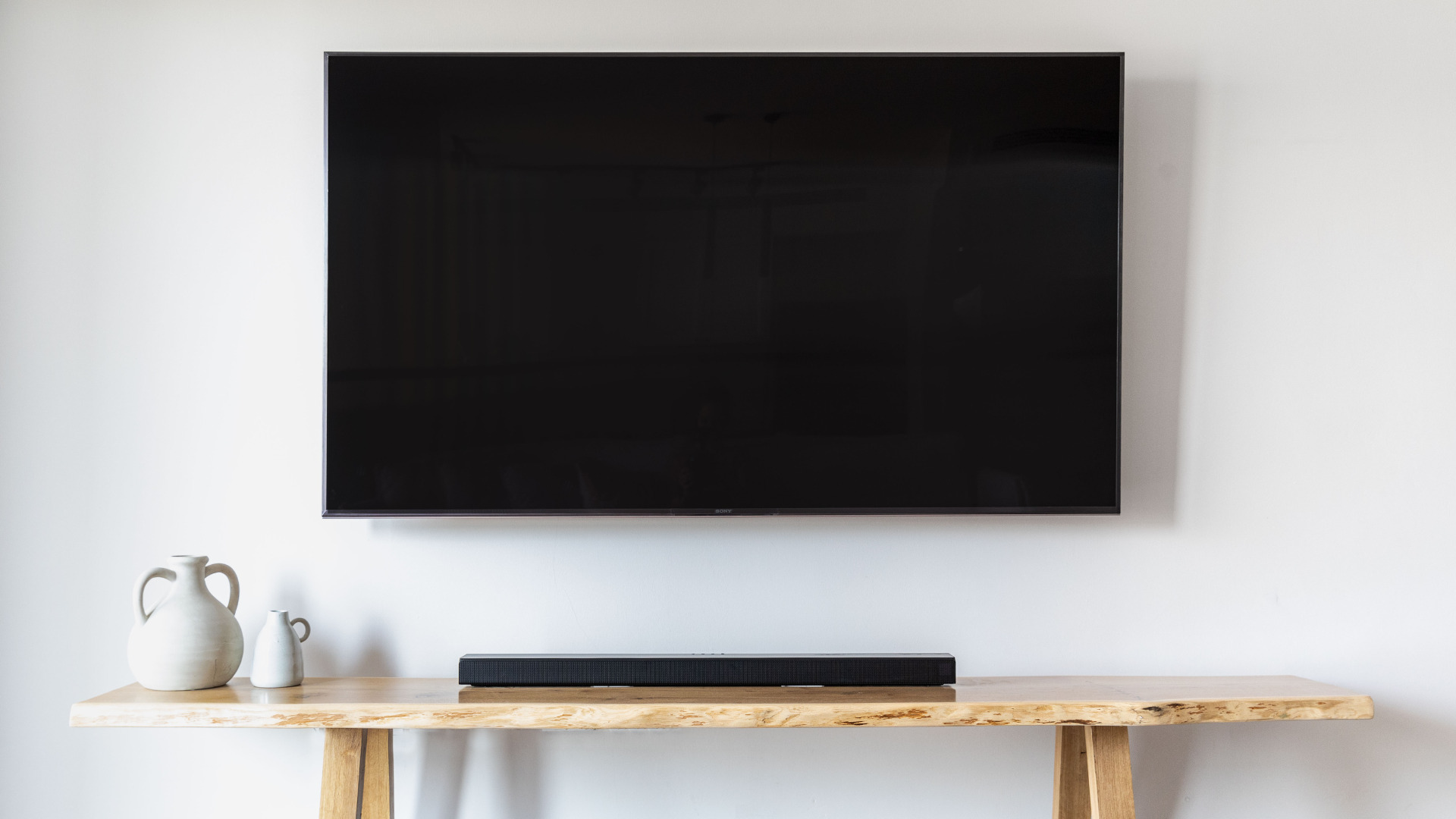 テレビがつかない!電源が入らない・映らない時の対処法を症状別に徹底解説!