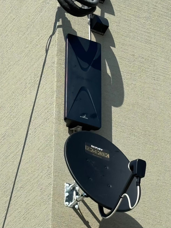 デザインアンテナ屋根裏設置