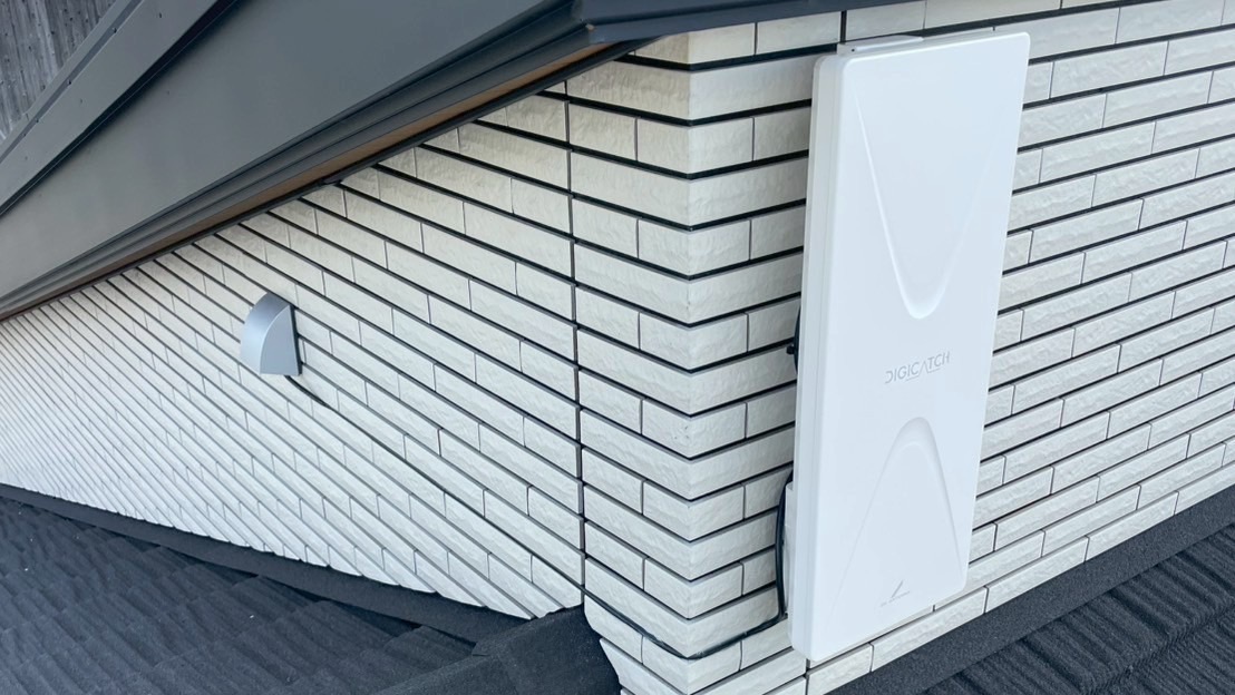 タイル外壁にアンテナ設置はできる?穴あけの必要性やその他の施工方法も紹介