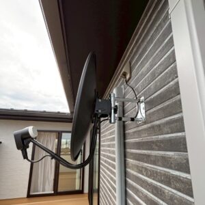 2025年6月13日　埼玉県さいたま市見沼区丸ヶ崎町K様邸　デザインアンテナと4K8K対応BS/CSアンテナ設置工事