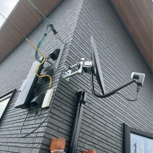 2025年8月21日　岡山県岡山市北区御津野々口F様邸　デザインアンテナと4K8K対応BS/CSアンテナ設置工事